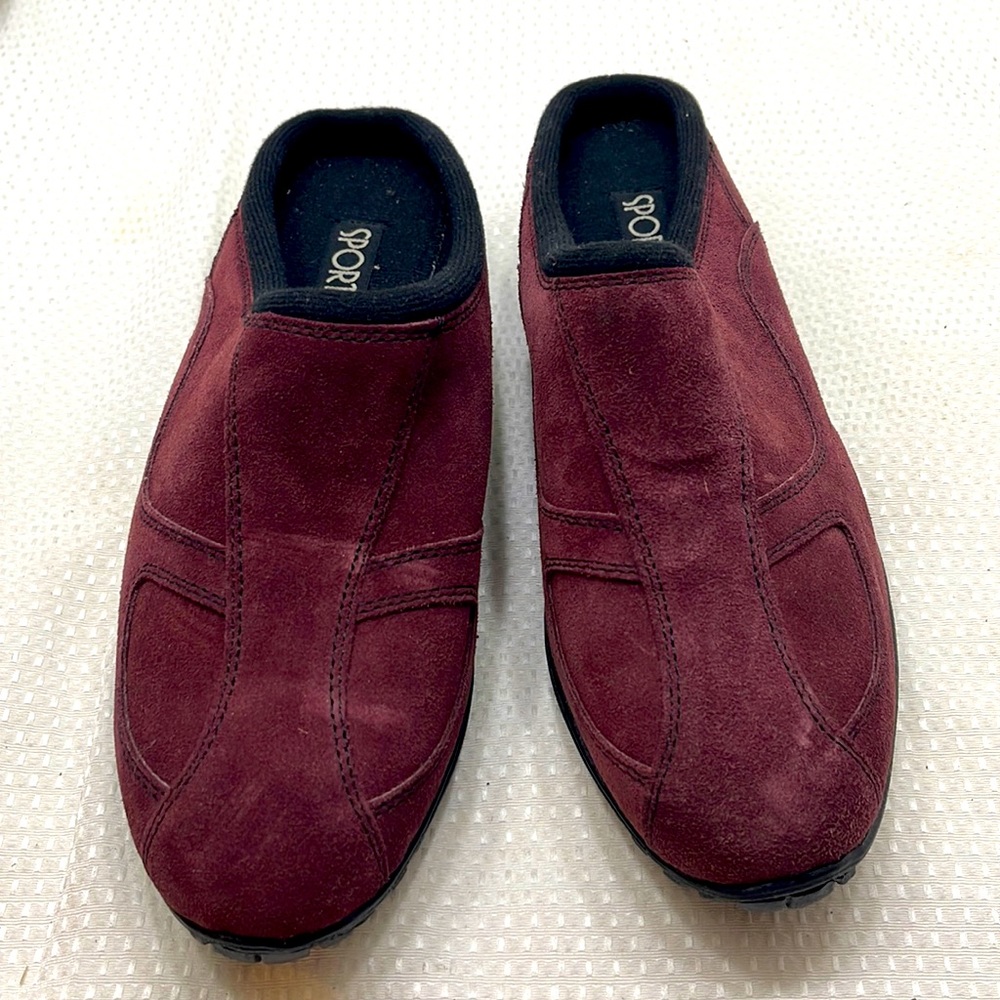 Sporto Wine Suede Clogs 8.5W New Never Worn